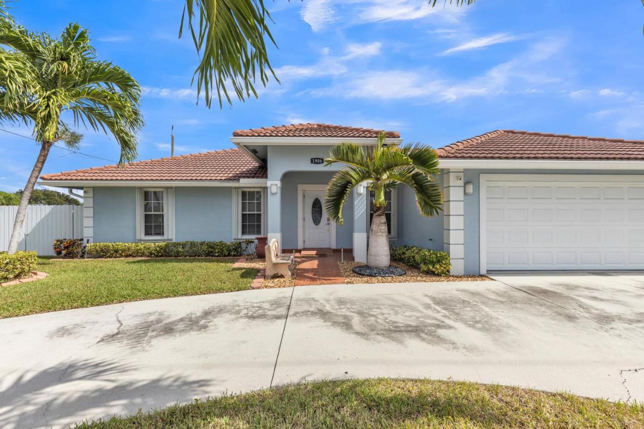 Gorgeous Lake Worth Beach House Home Kültér fotó